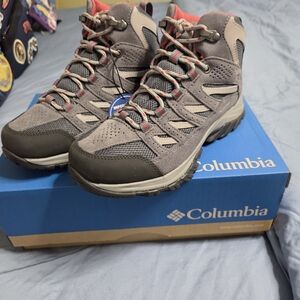 Columbia Crestwood Wsterproof Boots